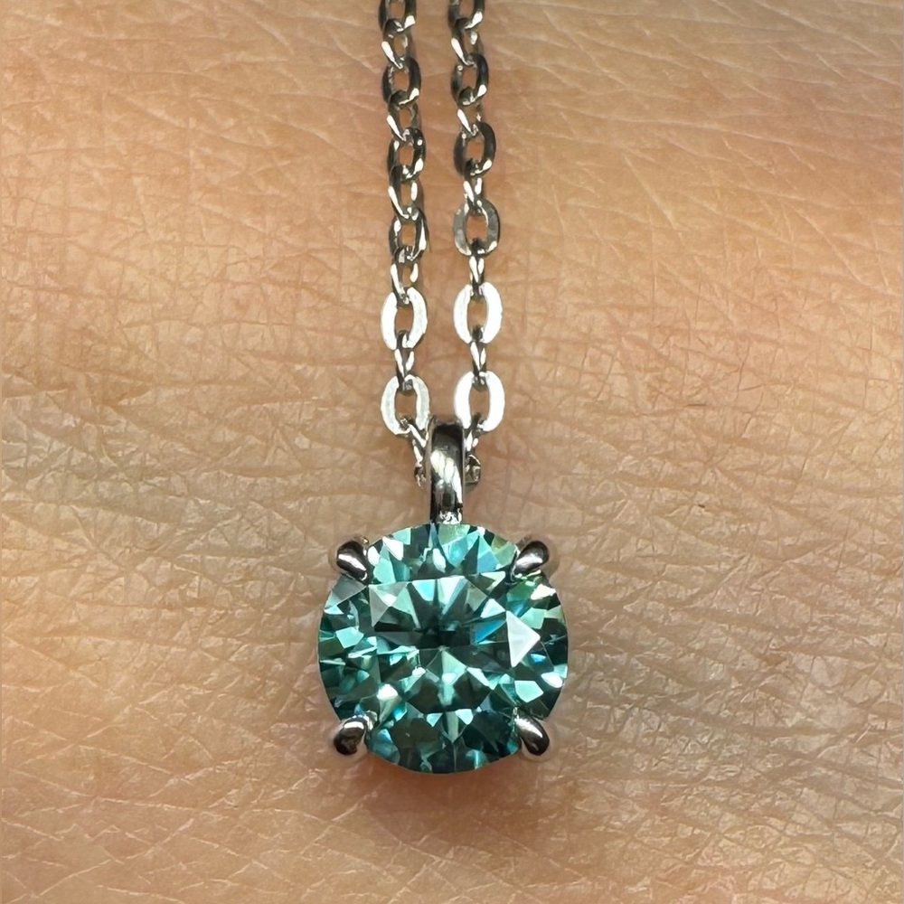 Teal Solitaire Pendant Necklace - Women's Fashion Jewelry